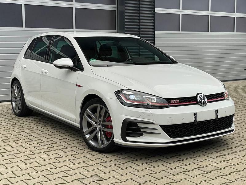 Weiß Gebraucht 2019 VW Golf VII GTI Limousine | 20.790 € (Fairer Preis) - Bild 1/4