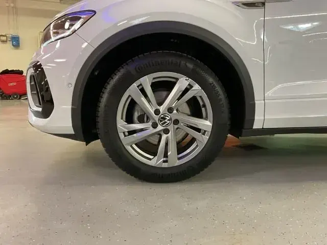 Gebraucht VW T-Roc R-line 150 PS (110 kW) 2025 Weiß SUV