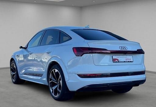 Gebraucht Audi e-tron Comfort 369 kW (503 PS) 2023 Weiß SUV