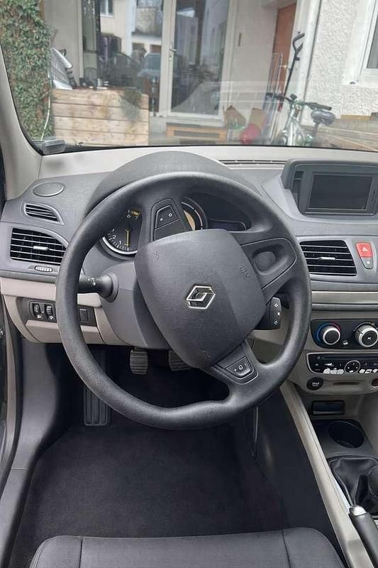 Gebraucht Renault Mégane III 101 PS (74 kW) 2011 Kleinwagen