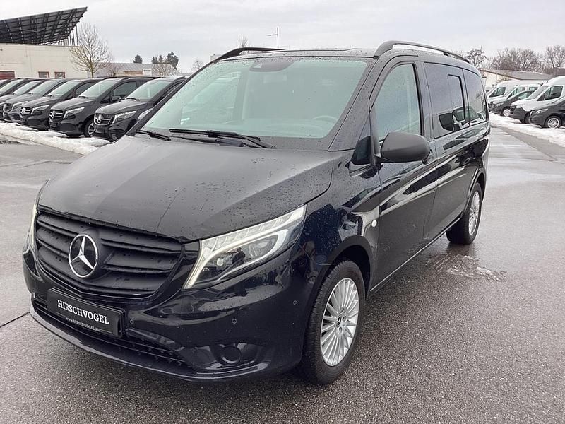 Schwarz Gebraucht 2021 Mercedes Vito Edition Van | 35.581 € (Fairer Preis) - Bild 1/4