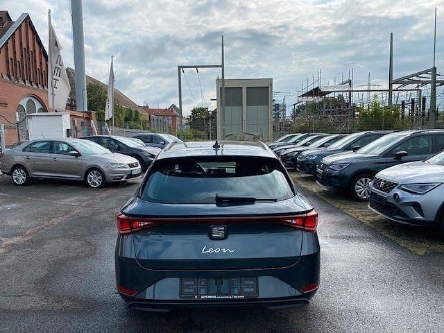 Gebraucht Seat Leon Style 110 PS (80 kW) 2022 Grau Limousine