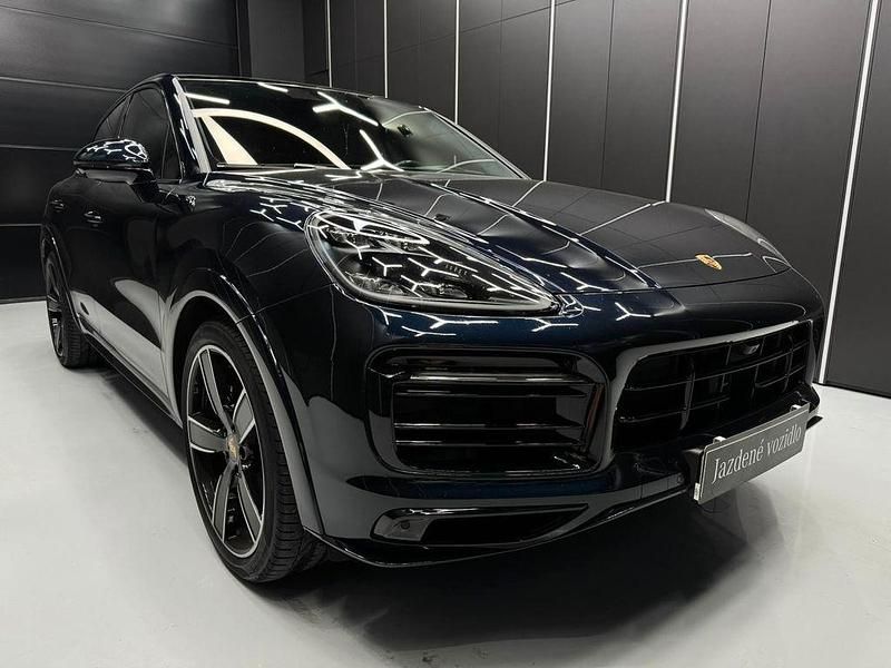 Blau Gebraucht 2023 Porsche Cayenne Coupe GTS Chrono Coupé | 92.250 € (Superpreis) - Bild 1/4