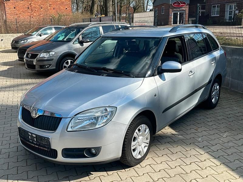Silber Gebraucht 2008 Skoda Fabia Kombi | 3.999 € - Bild 1/4