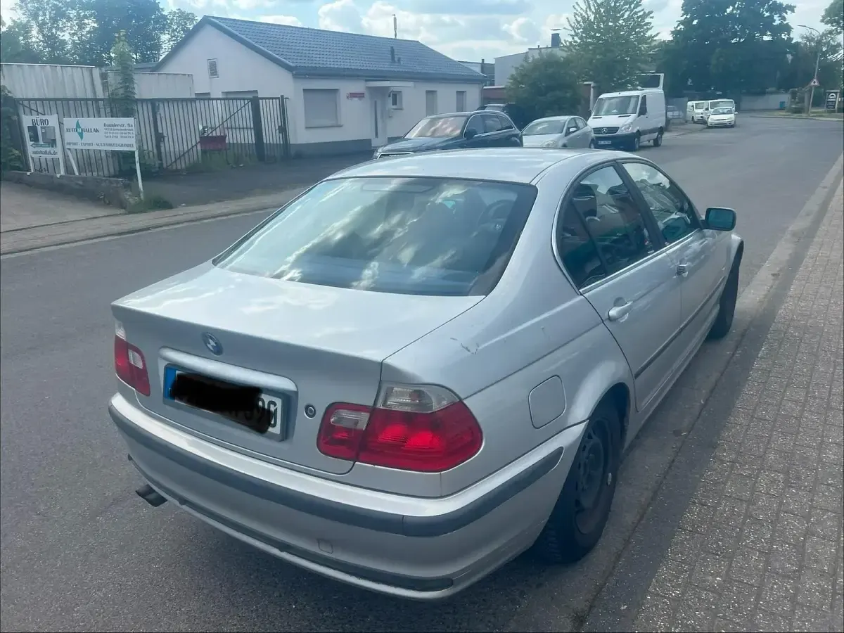 Occasion BMW 323 170 ch (125 kW) 2000 Argent Berline