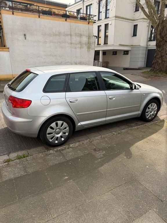 Gebraucht Audi A3 Ambiente 102 PS (75 kW) 2007 Silber Kleinwagen