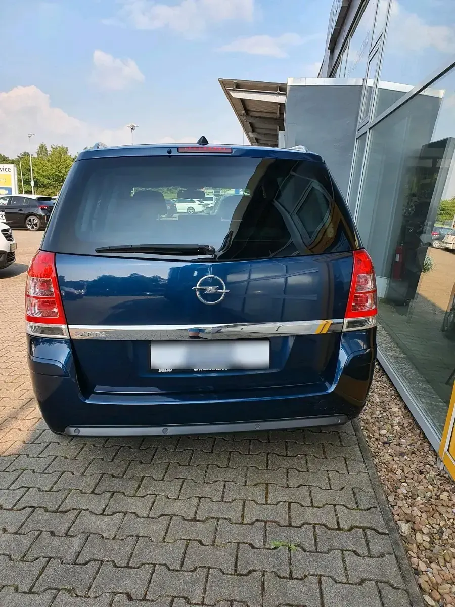 Gebraucht Opel Zafira 140 PS (102 kW) 2011 Blau Van / Kleinbus