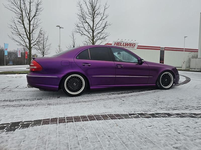 Gebraucht Mercedes E500 306 PS (225 kW) 2002 Andere farben Limousine