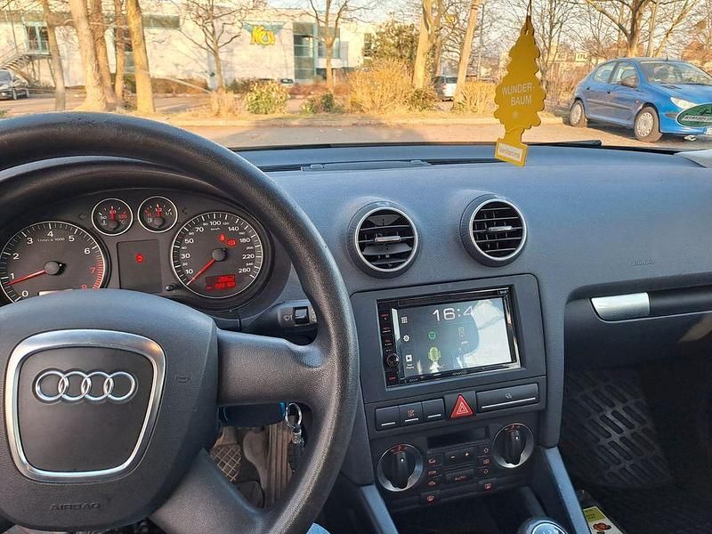 Gebraucht Audi A3 Attraction 116 PS (85 kW) 2006 Schwarz Kleinwagen