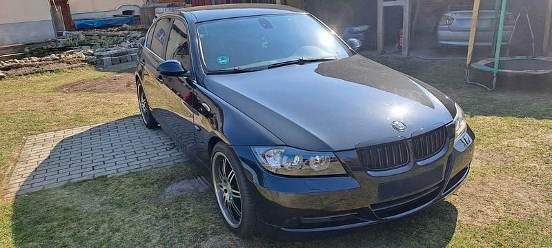 Gebraucht BMW 325 218 PS (160 kW) 2007 Schwarz Limousine