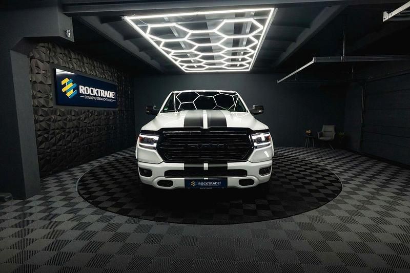 Gebraucht Dodge Ram 401 PS (294 kW) 2022 Weiß Pickup