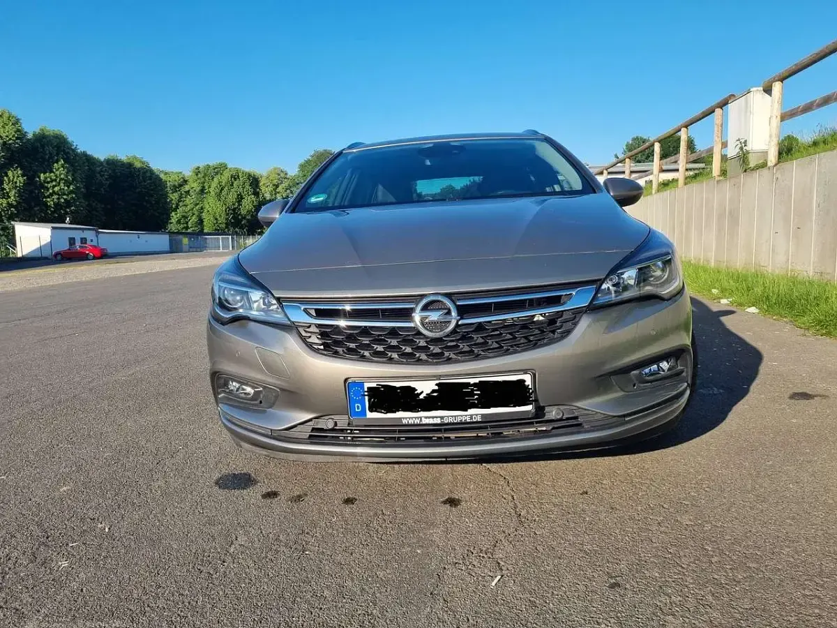Gebraucht Opel Astra 150 PS (110 kW) 2016 Grau Kombi