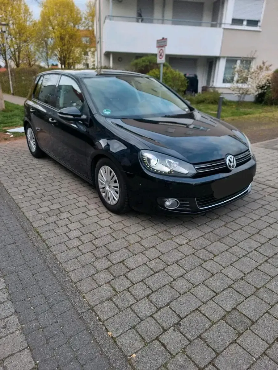 Gebraucht VW Golf VII 122 PS (89 kW) 2012 Schwarz Limousine