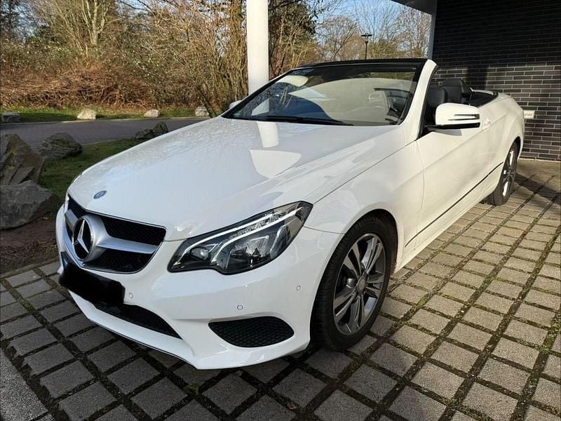 Gebraucht Mercedes E200 184 PS (135 kW) 2016 Weiß Cabrio