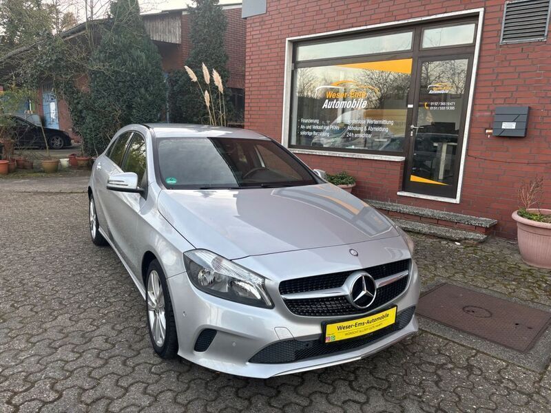 Gebraucht Mercedes A180 109 PS (80 kW) 2017 Silber Limousine