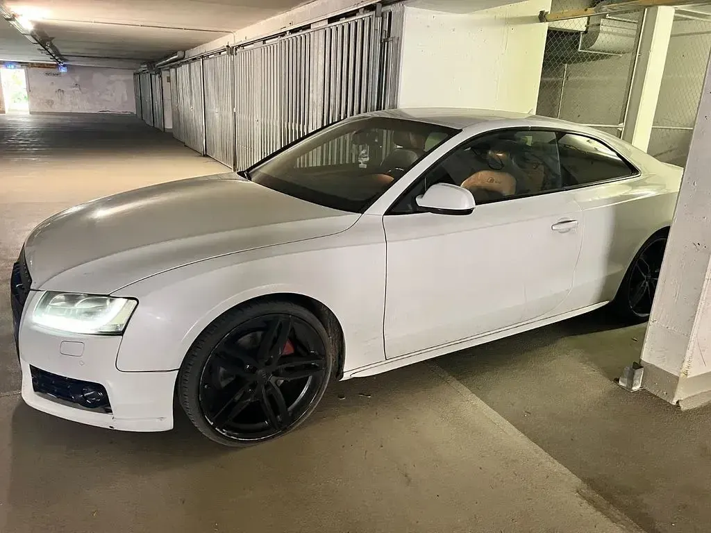 Second-hand Audi A5 S-Line 190 CP (139 kW) 2009 Alb Coupe