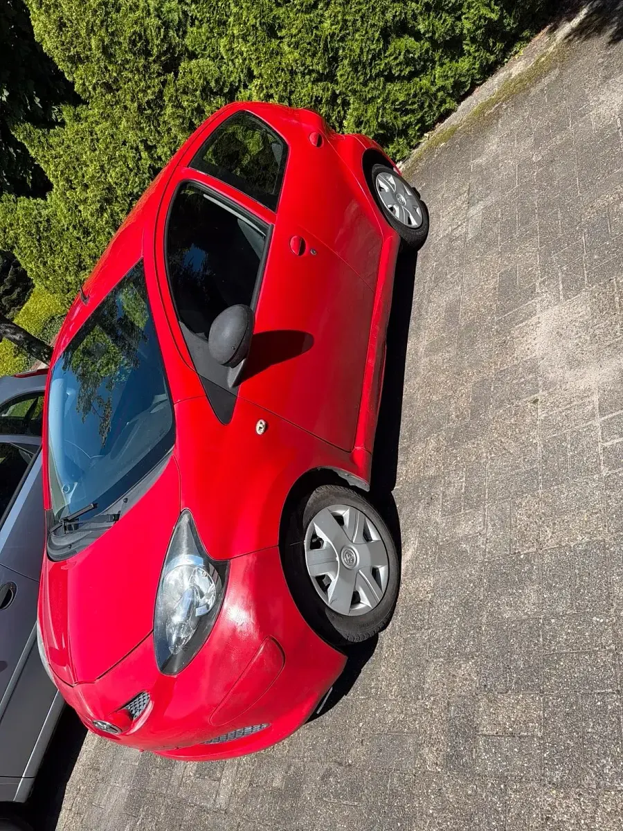 Gebraucht Toyota Aygo 67 PS (49 kW) 2006 Rot Kleinwagen