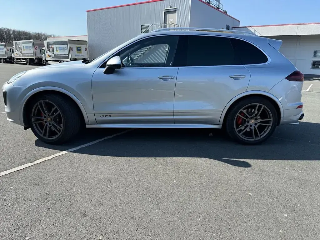Gebraucht Porsche Cayenne 441 PS (324 kW) 2016 Silber SUV