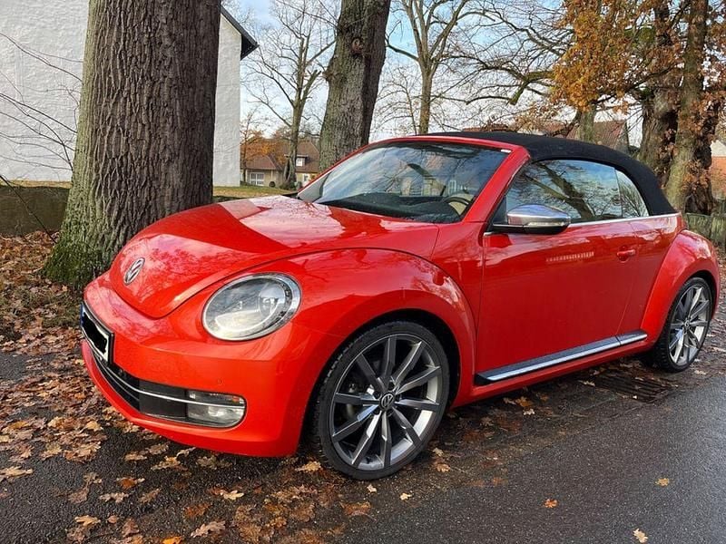 Gebraucht VW Beetle Design 150 PS (110 kW) 2016 Orange Kleinwagen