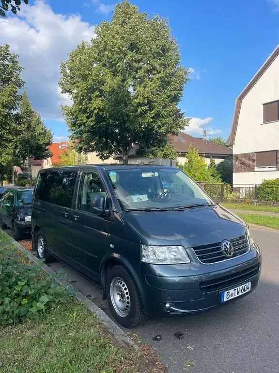 Gebraucht VW Multivan 174 PS (127 kW) 2008 Grau Van / Kleinbus