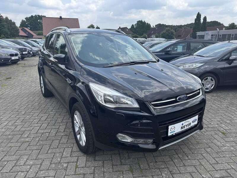 Iridiumschwarz metallic Gebraucht 2015 Ford Kuga Titanium SUV | 12.900 € (Fairer Preis) - Bild 1/2