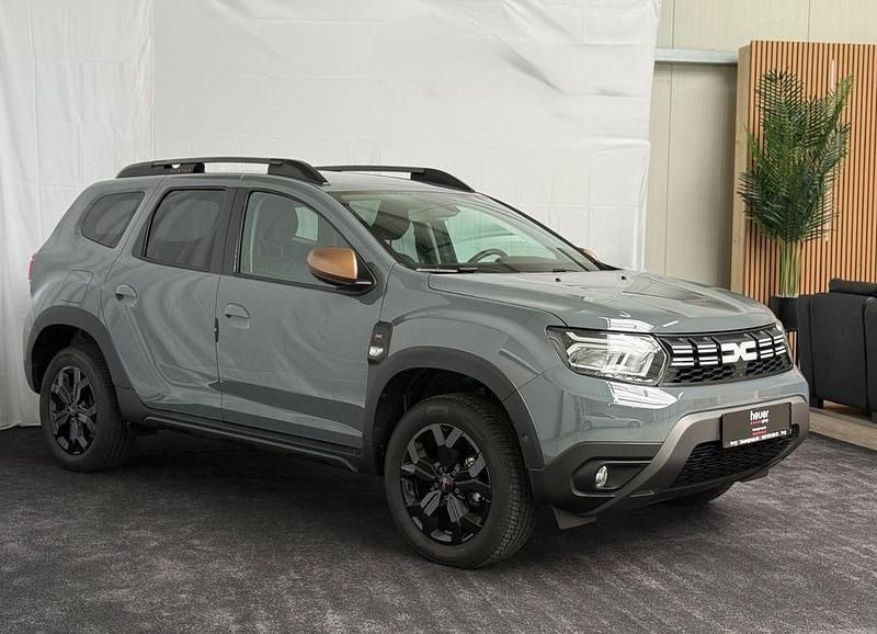 Gebraucht Dacia Duster Extreme 150 PS (110 kW) 2024 Grau SUV