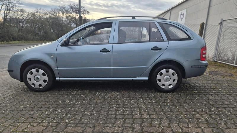 Usata Skoda Fabia 68 CV (50 kW) 2002 Argento Station wagon