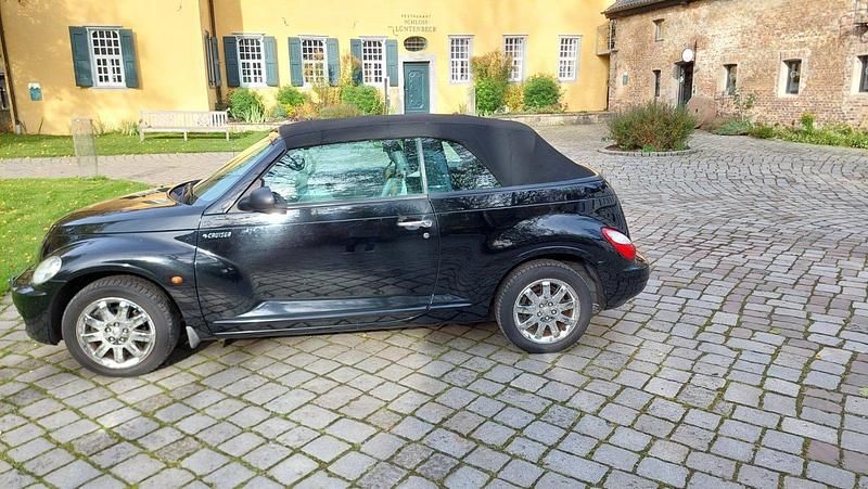 Schwarz Gebraucht 2006 Chrysler PT Cruiser Cabrio | 3.000 € (Etwas zu teuer) - Bild 1/4