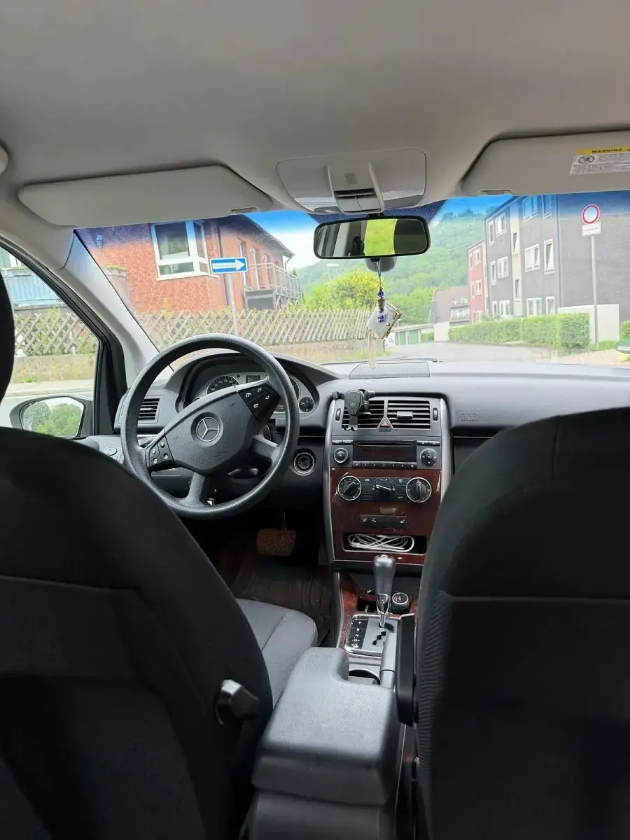 Gebraucht Mercedes B200 135 PS (99 kW) 2006 Silber Van / Kleinbus