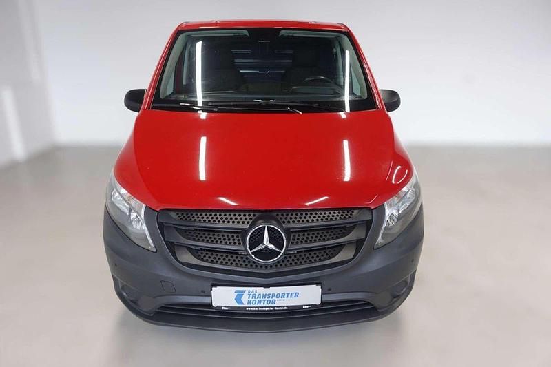 Gebraucht Mercedes Vito 102 PS (75 kW) 2021 Rot Van