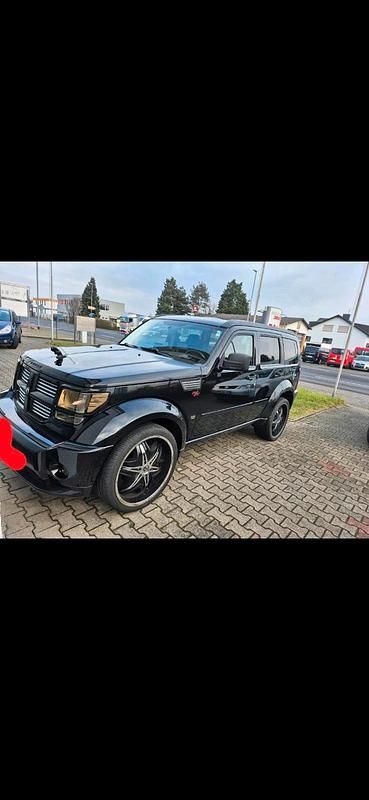 Schwarz Gebraucht 2008 Dodge Nitro SUV | 8.500 € - Bild 1/4