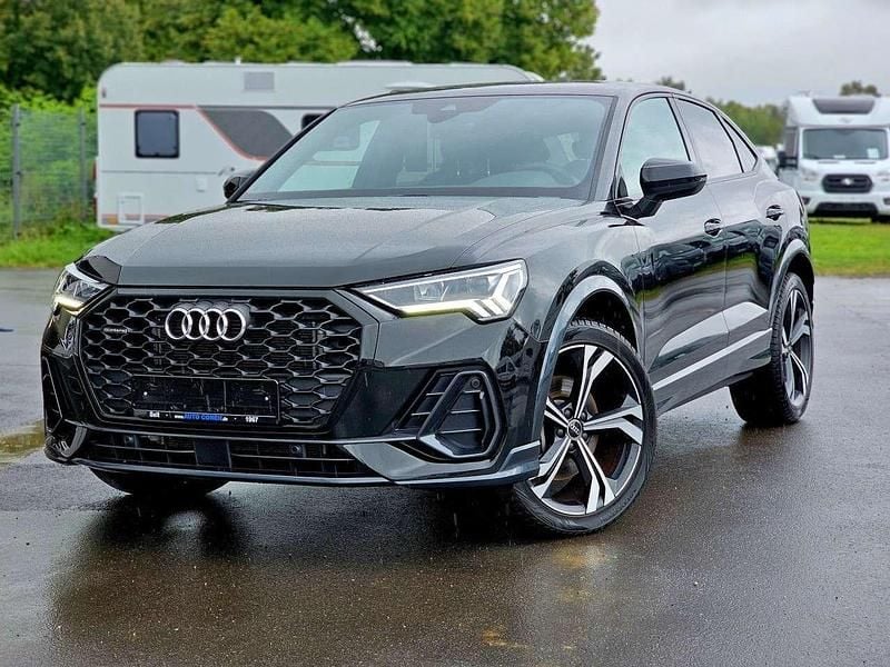 Gebraucht Audi Q3 Sportback Business 200 PS (147 kW) 2023 Mythos black (schwarz) SUV