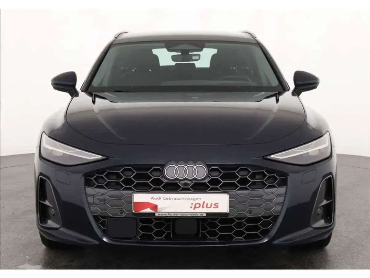 Gebraucht Audi A6 Ambiente 204 PS (150 kW) 2025 Blau Kombi