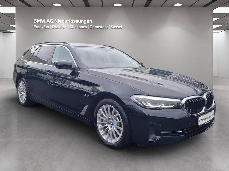 Gebraucht BMW 530e 184 PS (135 kW) 2022 Schwarz Limousine