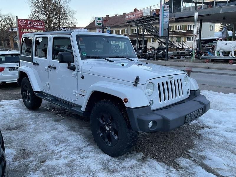 Weiß Gebraucht 2014 Jeep Wrangler Unlimited Sahara SUV | 27.800 € (Guter Preis) - Bild 1/4