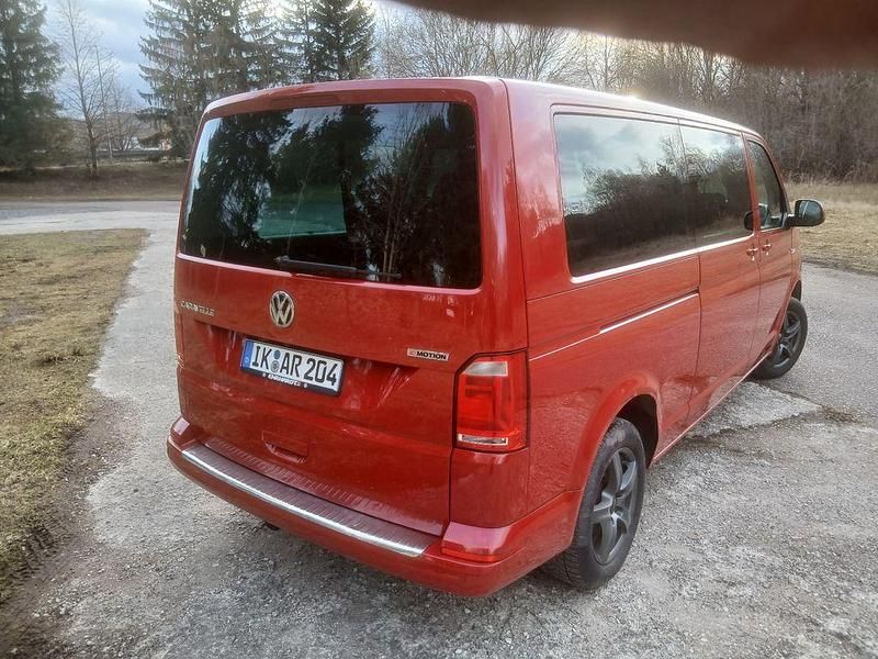 Gebraucht VW T6 150 PS (110 kW) 2018 Rot Van