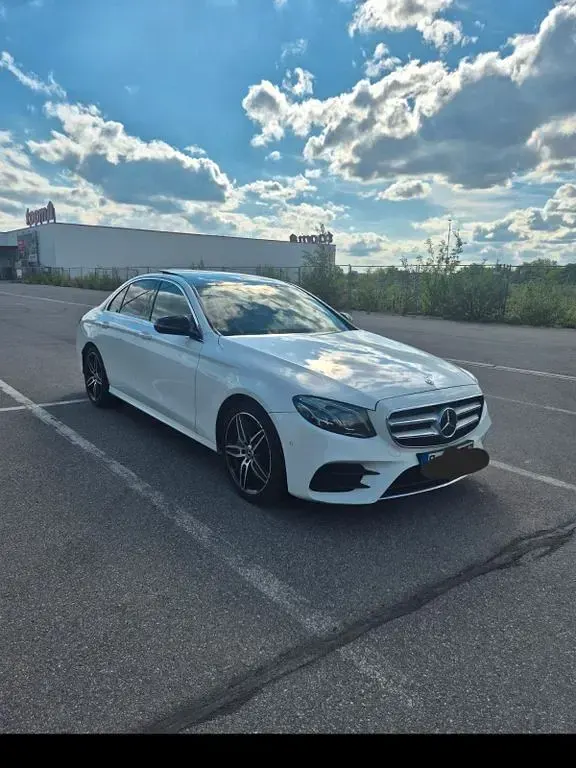 Gebraucht Mercedes E400 340 PS (250 kW) 2018 Weiß Limousine