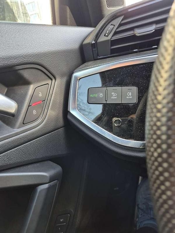 Gebraucht Audi Q3 Advanced 150 PS (110 kW) 2023 Grau SUV