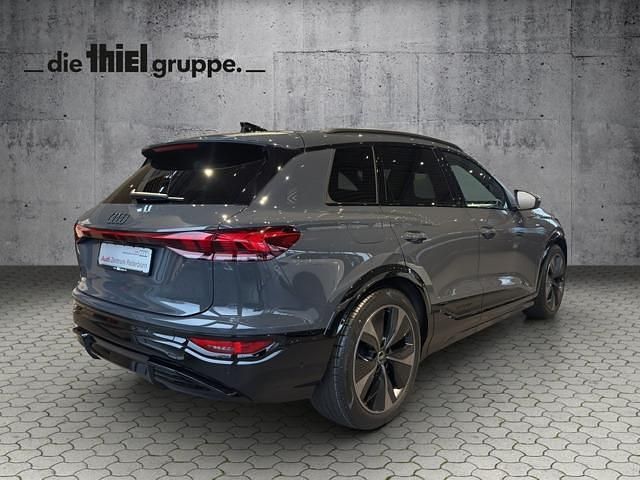Neu Audi Q6 e-tron Edition .1 225 kW (306 PS) 2025 Grau SUV