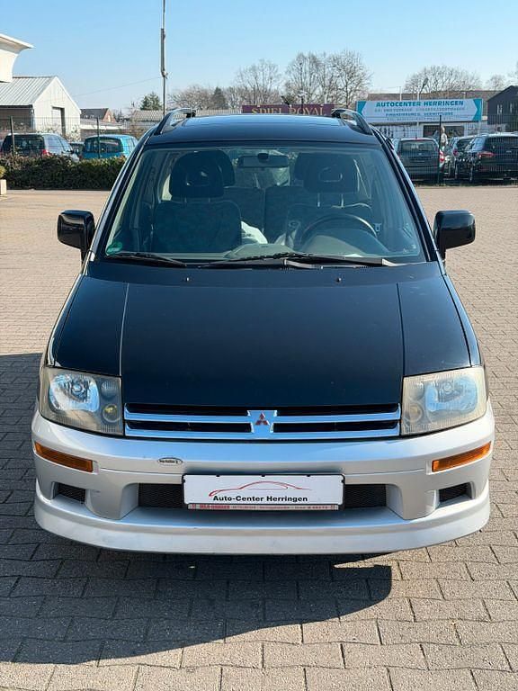Gebraucht Mitsubishi Space Runner Motion 150 PS (110 kW) 1999 Schwarz Van / Kleinbus