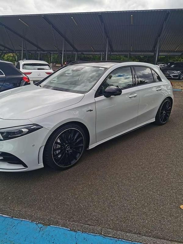 Weiß Gebraucht 2019 Mercedes A35 AMG AMG Limousine | 32.299 € (Fairer Preis) - Bild 1/4