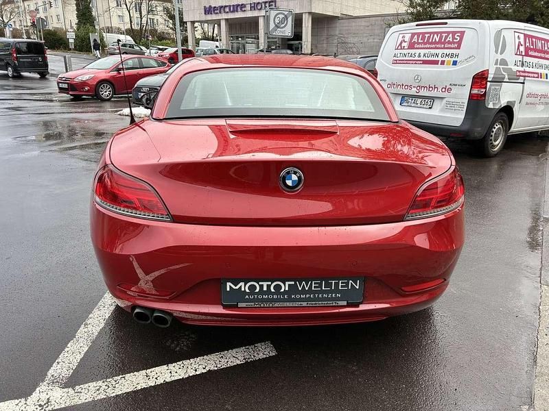 Gebraucht BMW Z4 245 PS (180 kW) 2015 Melbournerot metallic Cabrio