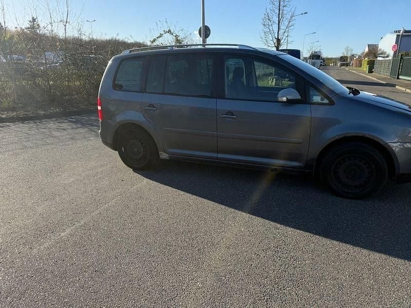 Gebraucht VW Touran Highline 170 PS (125 kW) 2006 Grau Van / Kleinbus