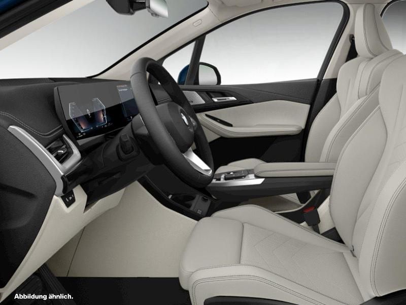 Gebraucht BMW 218 Active Tourer 136 PS (100 kW) 2025 Blau Van / Kleinbus