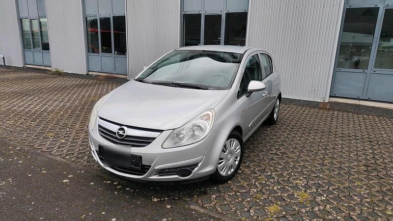 Silber Gebraucht 2008 Opel Corsa Innovation Limousine | 2.500 € (Fairer Preis) - Bild 1/4