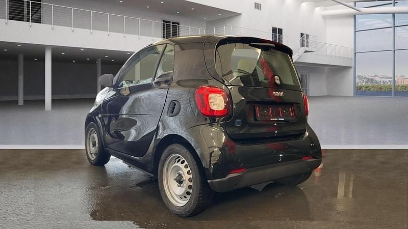 Gebraucht Smart ForTwo Coupé 60 kW (82 PS) 2021 Schwarz Kleinwagen