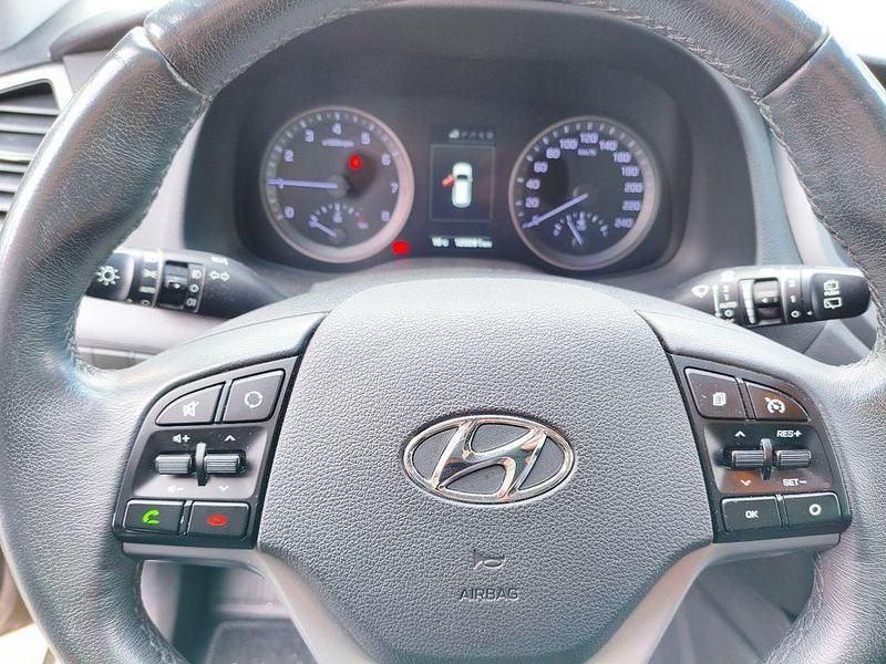 Gebraucht Hyundai Tucson 177 PS (130 kW) 2017 Beige SUV