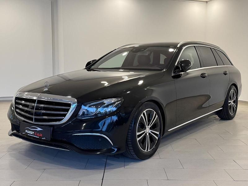 Gebraucht Mercedes E220 Exclusive 194 PS (142 kW) 2016 Schwarz Kombi