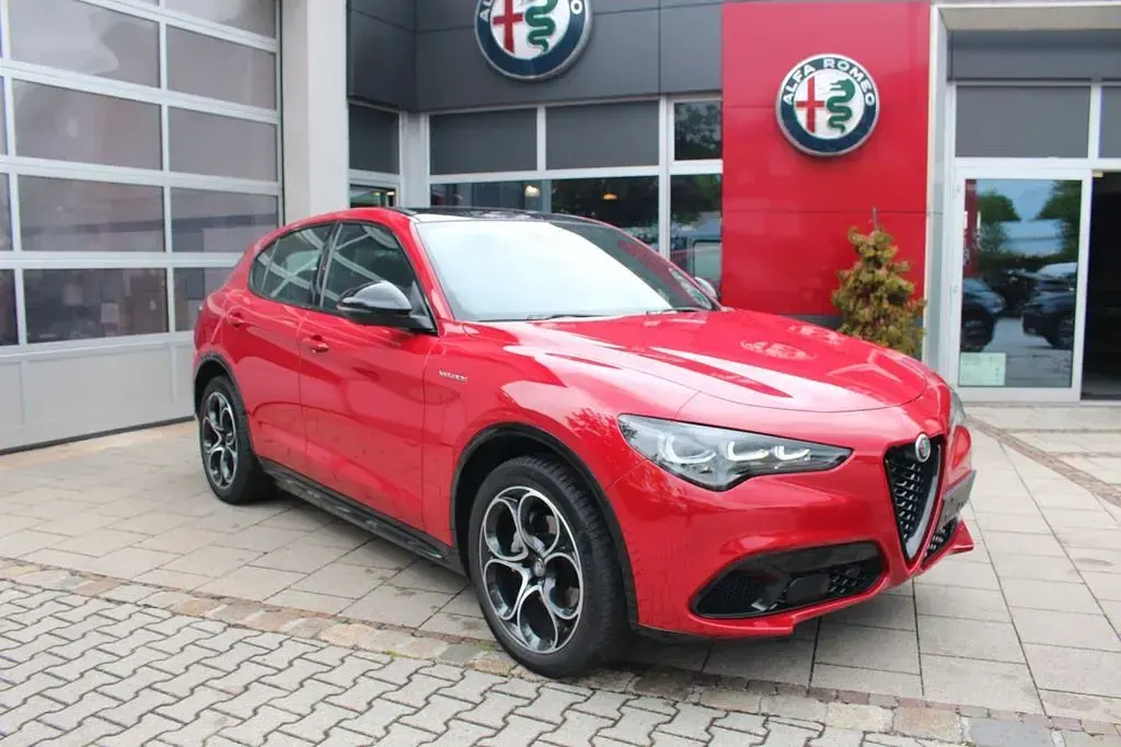 Gebraucht Alfa Romeo Stelvio Veloce 209 PS (153 kW) 2023 Rot SUV