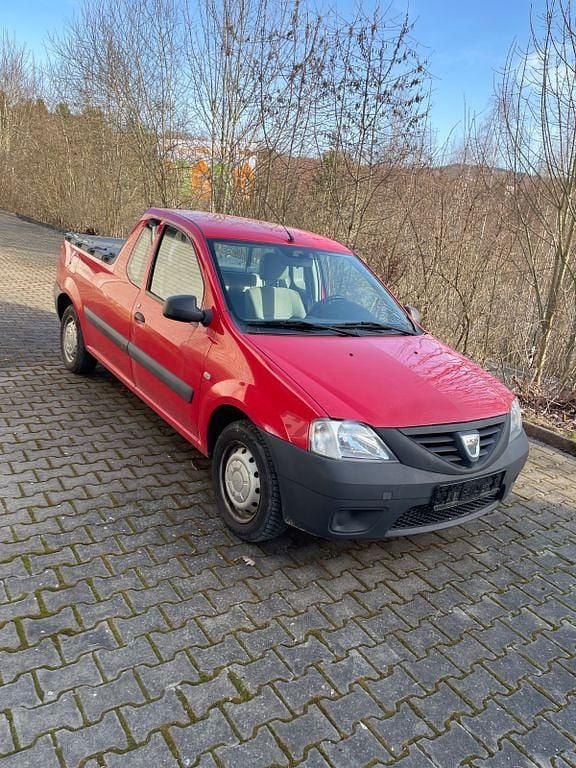 Gebraucht Dacia Logan Pick-Up 68 PS (50 kW) 2012 Rot Abholung